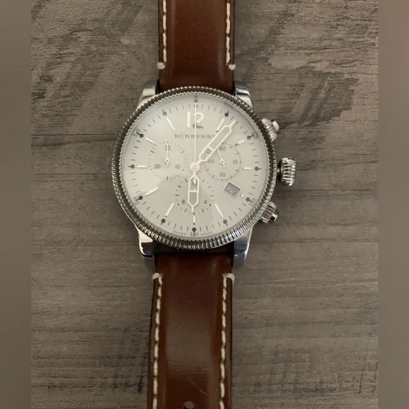 Burberry Watch Women’s or Men’s - Picture 1 of 9